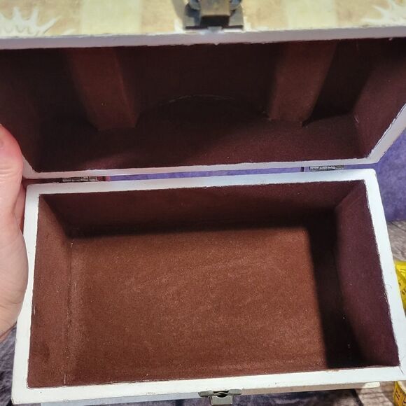 Chest/Keepsake Box  - Picture 2 of 13